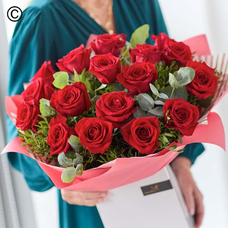 18 Red Roses